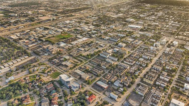 5619 Val Verde Street A, Houston, TX 77057