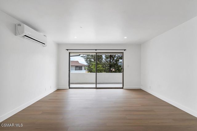 605 Warwick Avenue 629-4, Thousand Oaks, CA 91360