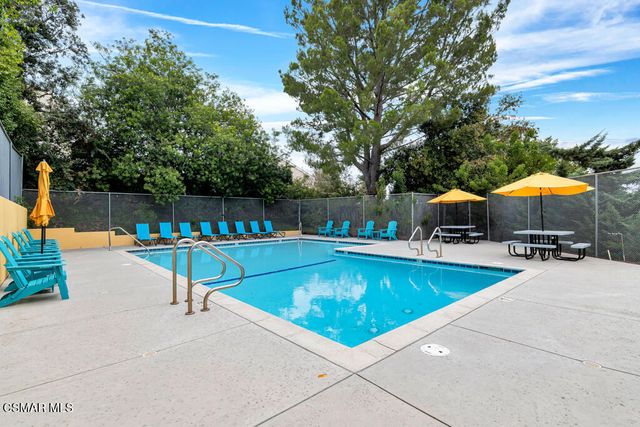 605 Warwick Avenue 629-4, Thousand Oaks, CA 91360