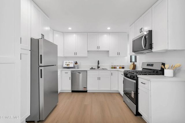 605 Warwick Avenue 629-4, Thousand Oaks, CA 91360