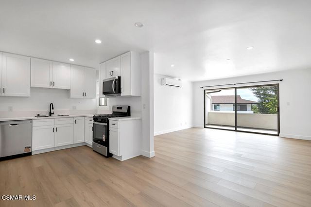 605 Warwick Avenue 629-4, Thousand Oaks, CA 91360