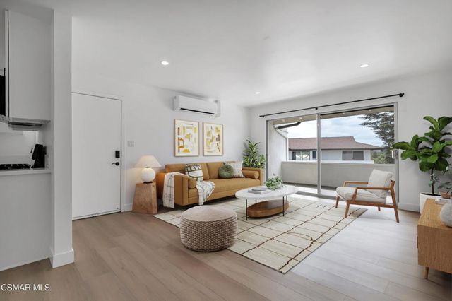 605 Warwick Avenue 629-4, Thousand Oaks, CA 91360