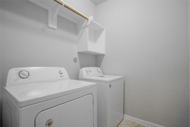 137 Snug Harbor Drive, Conroe, TX 77356