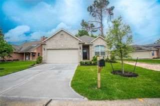 137 Snug Harbor Drive, Conroe, TX 77356