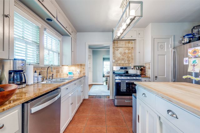 6006 Penrose Avenue, Dallas, TX 75206