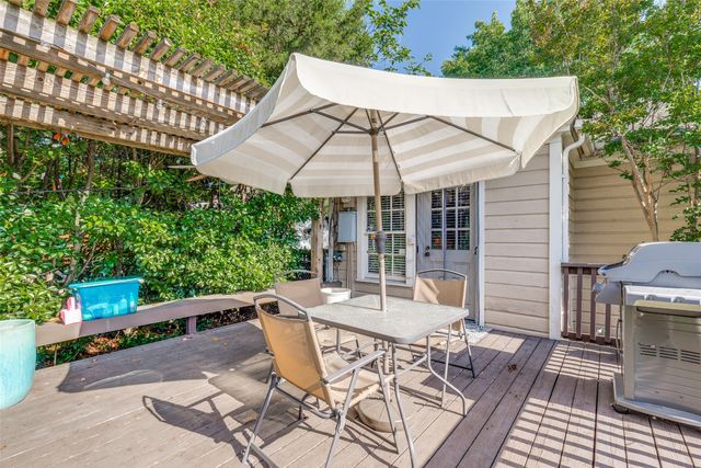 6006 Penrose Avenue, Dallas, TX 75206