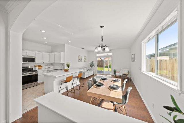 7775 Dersingham Dr, Sacramento, CA 95829
