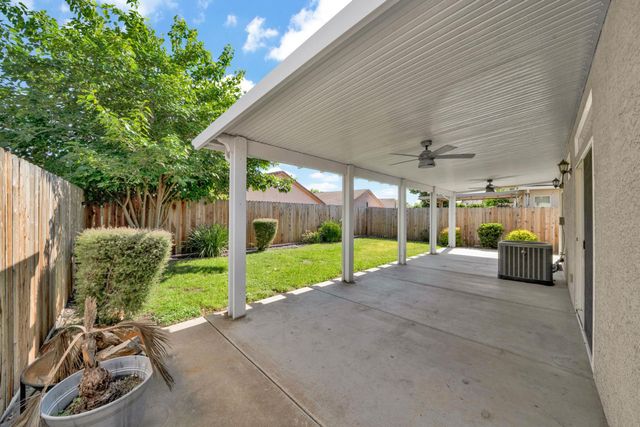7775 Dersingham Dr, Sacramento, CA 95829