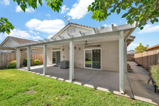 7775 Dersingham Dr, Sacramento, CA 95829