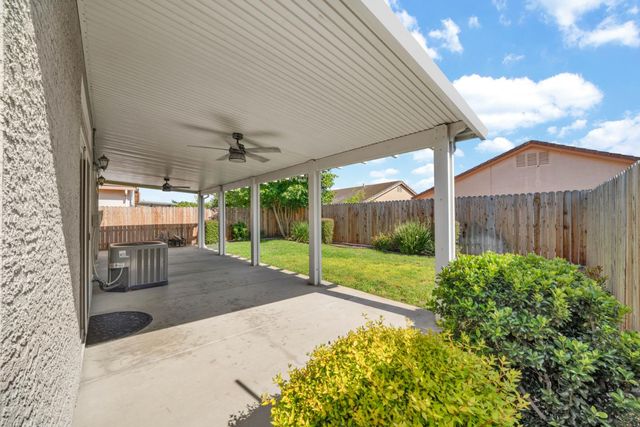 7775 Dersingham Dr, Sacramento, CA 95829