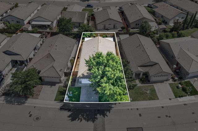 7775 Dersingham Dr, Sacramento, CA 95829