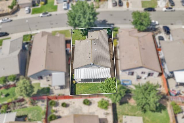 7775 Dersingham Dr, Sacramento, CA 95829