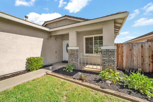 7775 Dersingham Dr, Sacramento, CA 95829