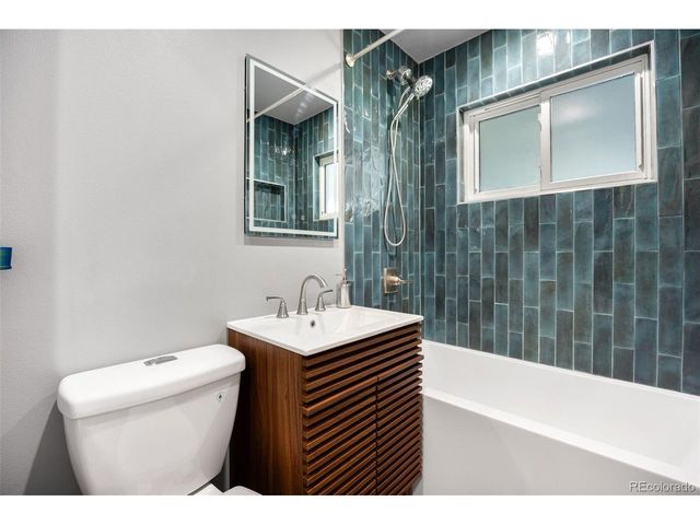 1354 S Kendall Ct, Lakewood, CO 80232