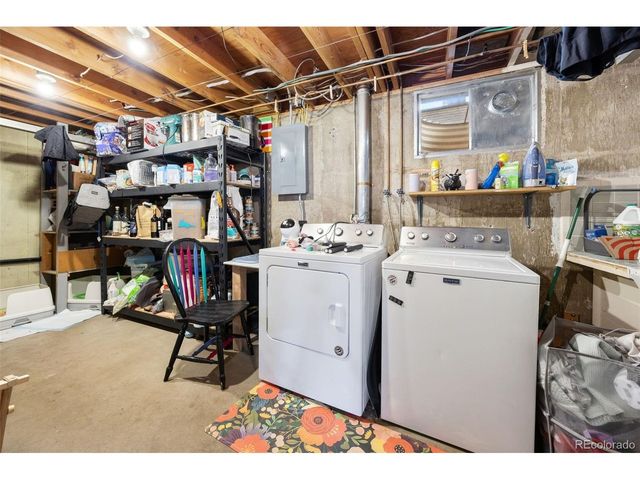 1354 S Kendall Ct, Lakewood, CO 80232