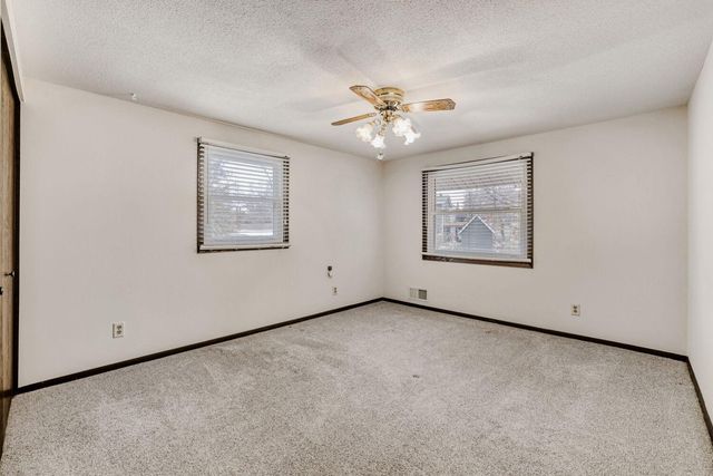 13330 Findlay Way, Apple Valley, MN 55124