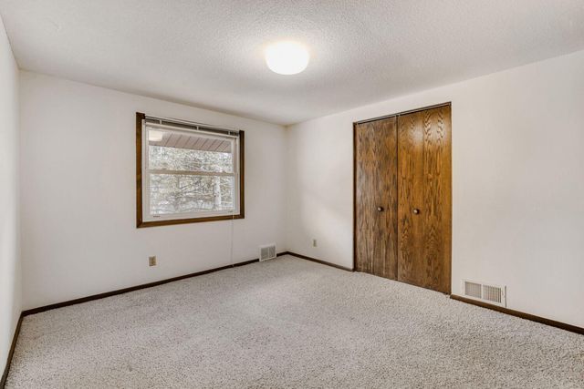 13330 Findlay Way, Apple Valley, MN 55124