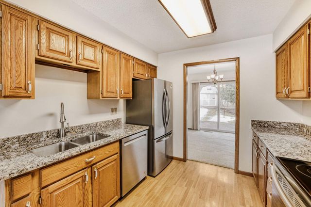 13330 Findlay Way, Apple Valley, MN 55124