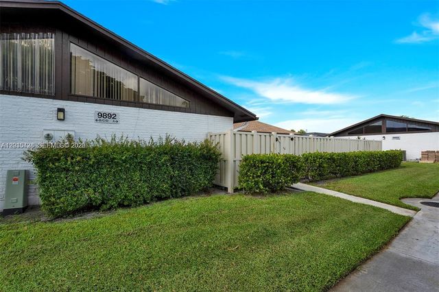 9892 Boca Gardens Pkwy A, Boca Raton, FL 33496