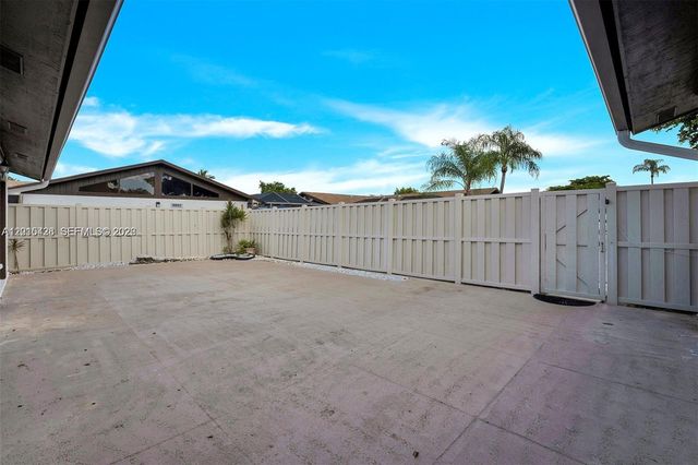9892 Boca Gardens Pkwy A, Boca Raton, FL 33496