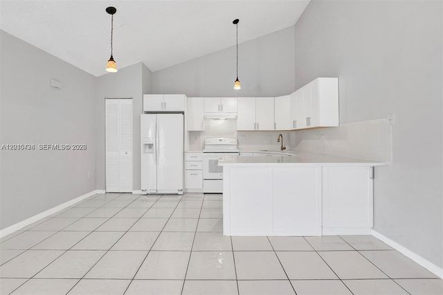 9892 Boca Gardens Pkwy A, Boca Raton, FL 33496