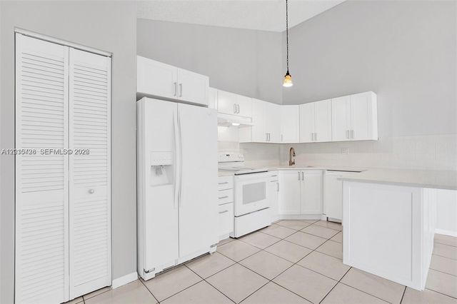9892 Boca Gardens Pkwy A, Boca Raton, FL 33496