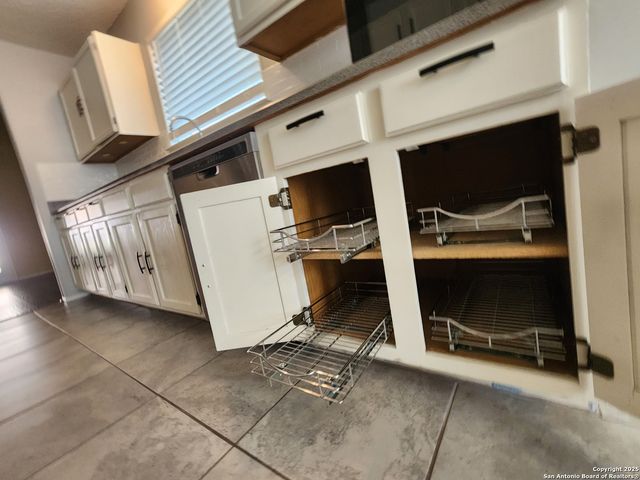 14038 Fairway Oaks, San Antonio, TX 78217