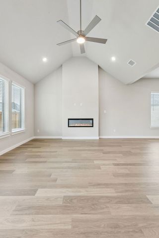10616 Blakely Creek Road, Fort Worth, TX 76126