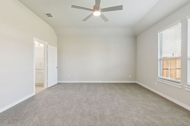 10616 Blakely Creek Road, Fort Worth, TX 76126