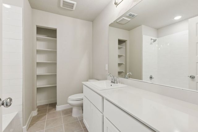 10616 Blakely Creek Road, Fort Worth, TX 76126