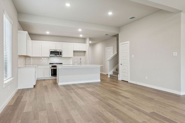 10616 Blakely Creek Road, Fort Worth, TX 76126