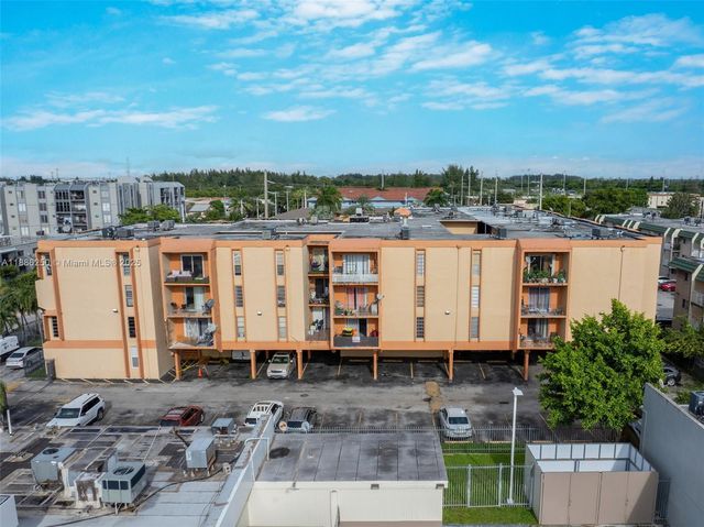6780 W 2nd Ct 411, Hialeah, FL 33012