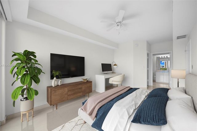 19900 E Country Club Dr 706, Aventura, FL 33180