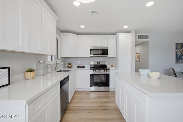 2308 E DELGADO Street, Phoenix, AZ 85022