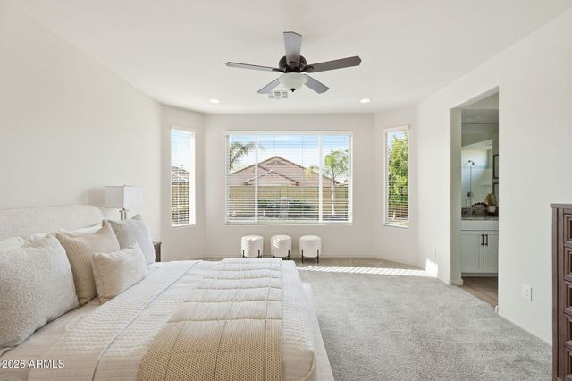 6418 W MADRE DEL ORO Drive 6418, Phoenix, AZ 85083