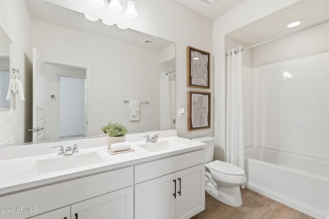 6418 W MADRE DEL ORO Drive 6418, Phoenix, AZ 85083