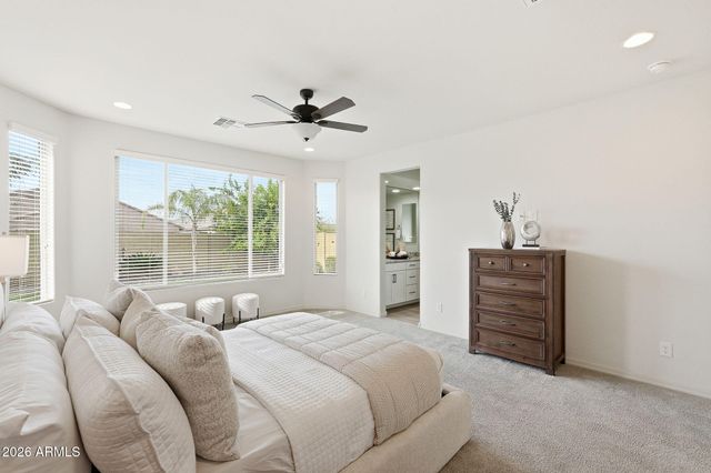 6418 W MADRE DEL ORO Drive 6418, Phoenix, AZ 85083