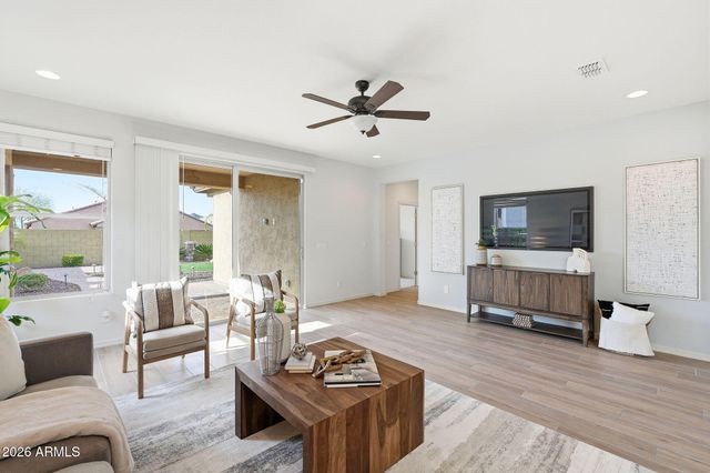 6418 W MADRE DEL ORO Drive 6418, Phoenix, AZ 85083