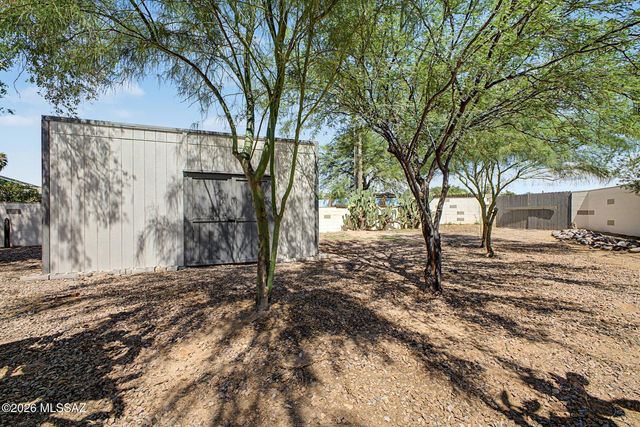 8867 E 28th Street, Tucson, AZ 85710