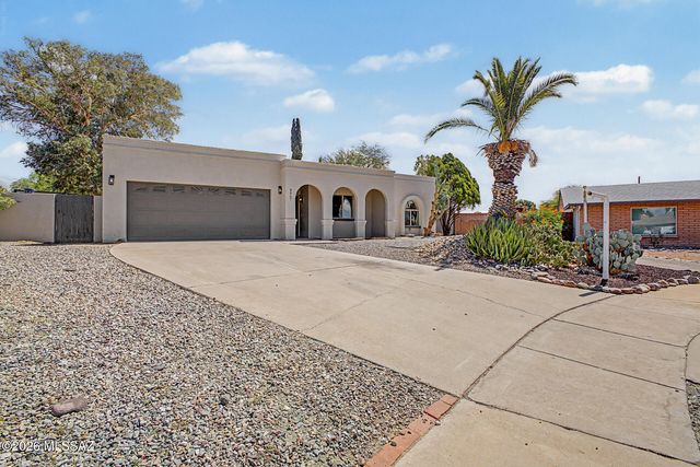 8867 E 28th Street, Tucson, AZ 85710