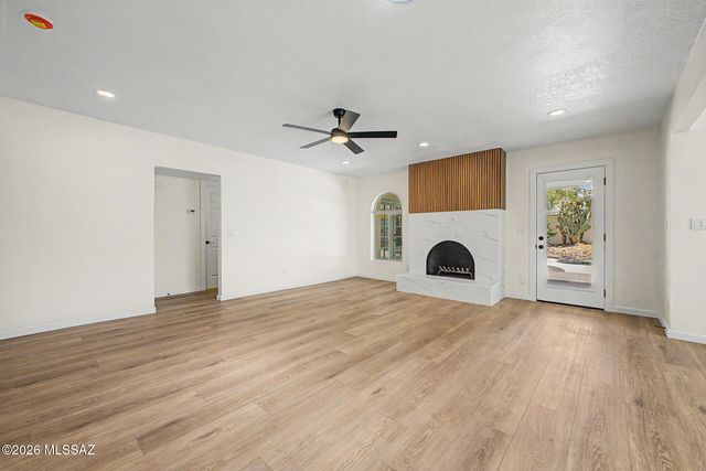 8867 E 28th Street, Tucson, AZ 85710