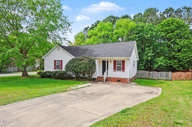 956 S Philwood Court, Fuquay Varina, NC 27526