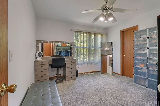 9725 W 17th Street, Zion, IL 60099
