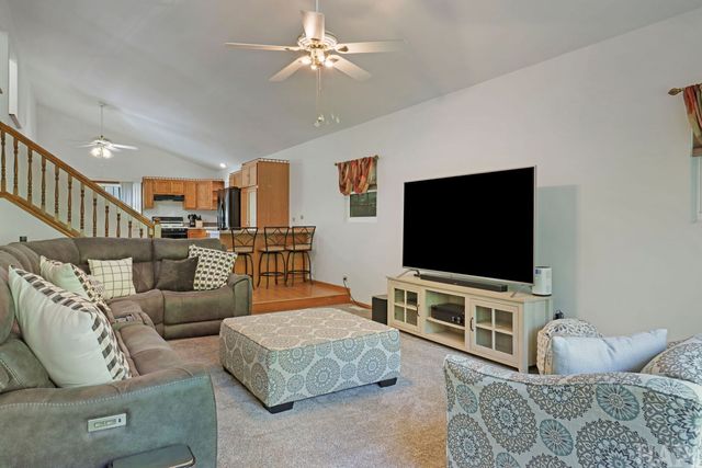 9725 W 17th Street, Zion, IL 60099
