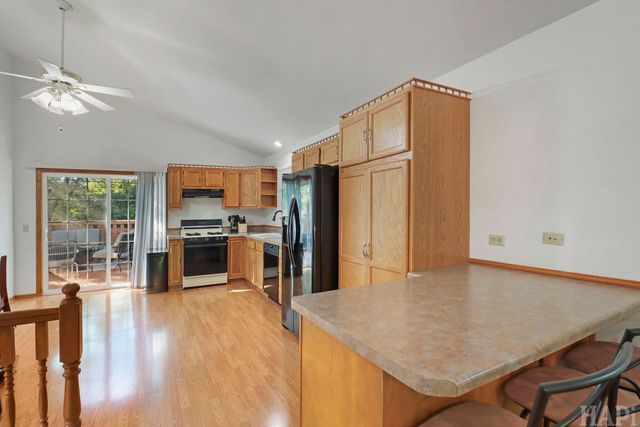 9725 W 17th Street, Zion, IL 60099
