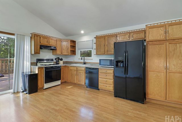 9725 W 17th Street, Zion, IL 60099