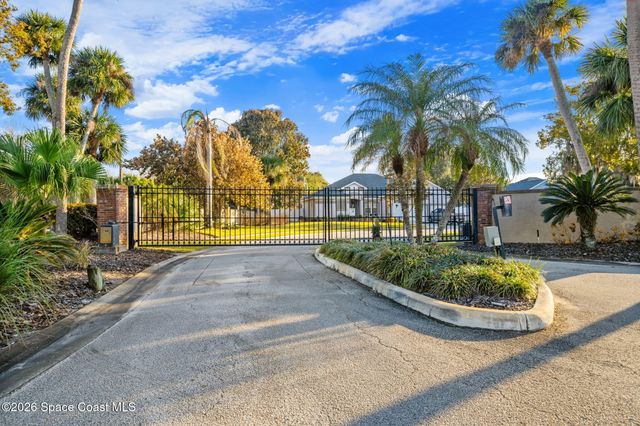 360 Treasure Lagoon Lane, Merritt Island, FL 32953