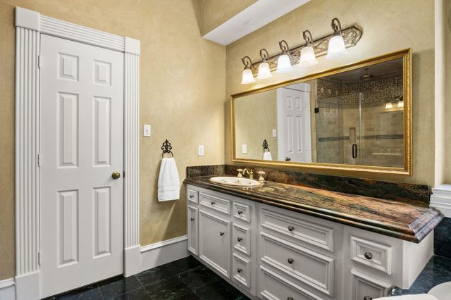 2031 Pecan Trail Drive, Richmond, TX 77406