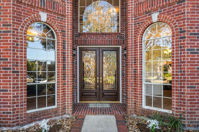 2031 Pecan Trail Drive, Richmond, TX 77406