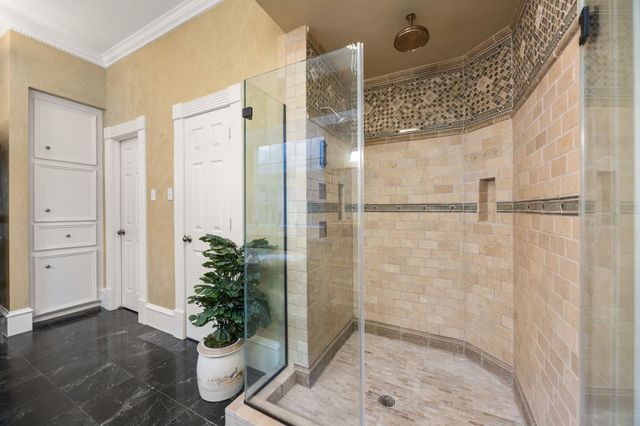 2031 Pecan Trail Drive, Richmond, TX 77406